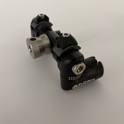 Axcel TriLock Double QD V-bar - NEW (#513)