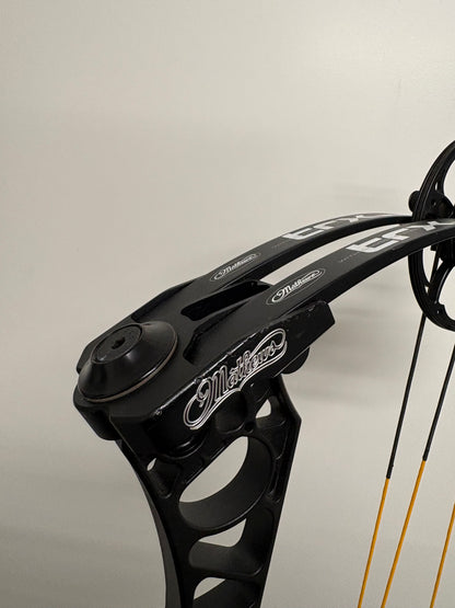 Mathews TRX 40 Compound Bow RH Black 50-60 lbs - Used