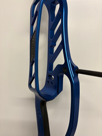 Hoyt Stratos Long Draw Compound Bow RH Cosmo Blue SVX-W #5 53-63 lbs - Used