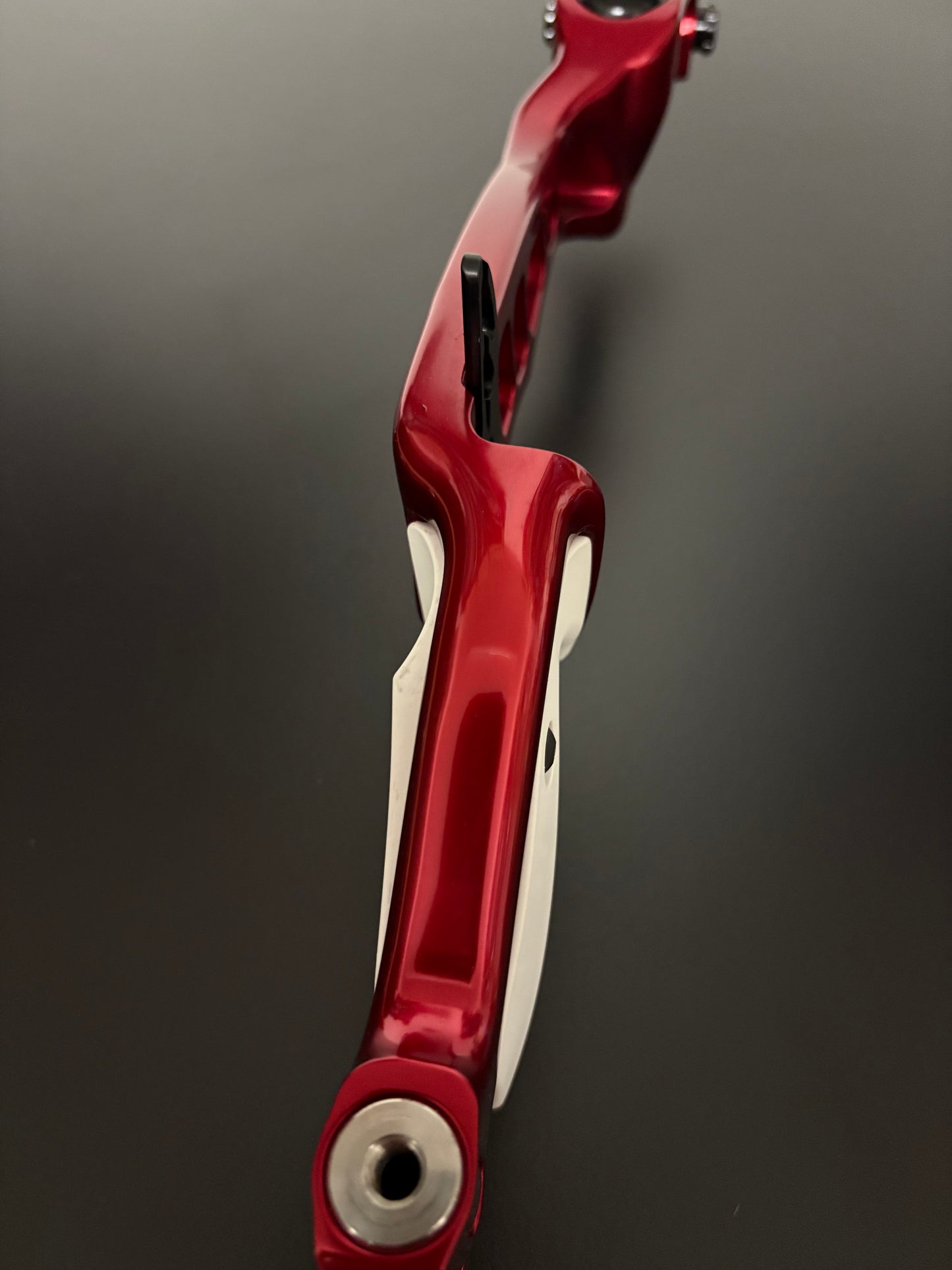 Hoyt Riser Prodigy Formula RH Red 25'' - Used