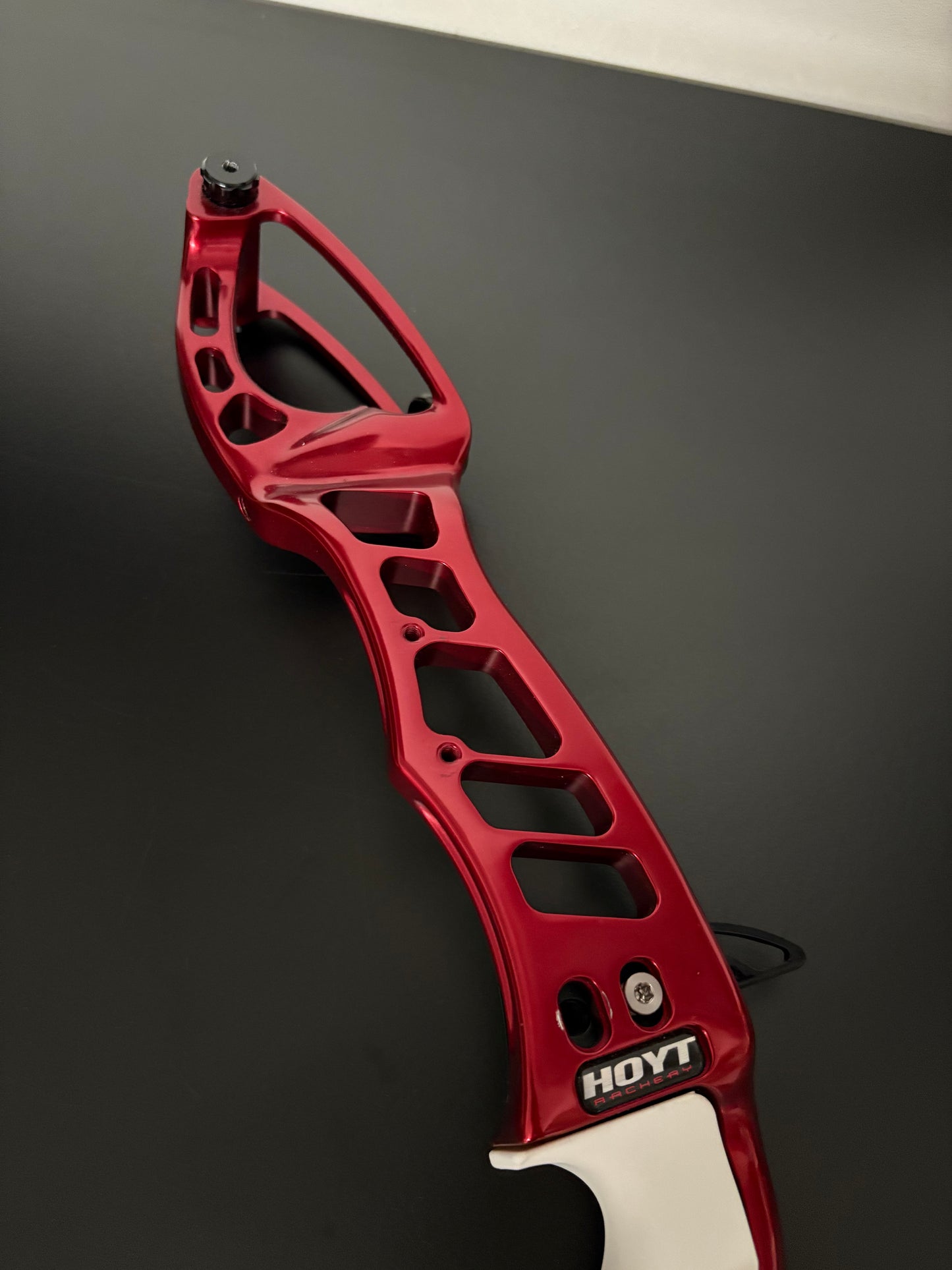 Hoyt Riser Prodigy Formula RH Red 25'' - Used