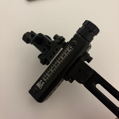 B3 Exact 3D Compound Sight RH Black 6 inch - Used