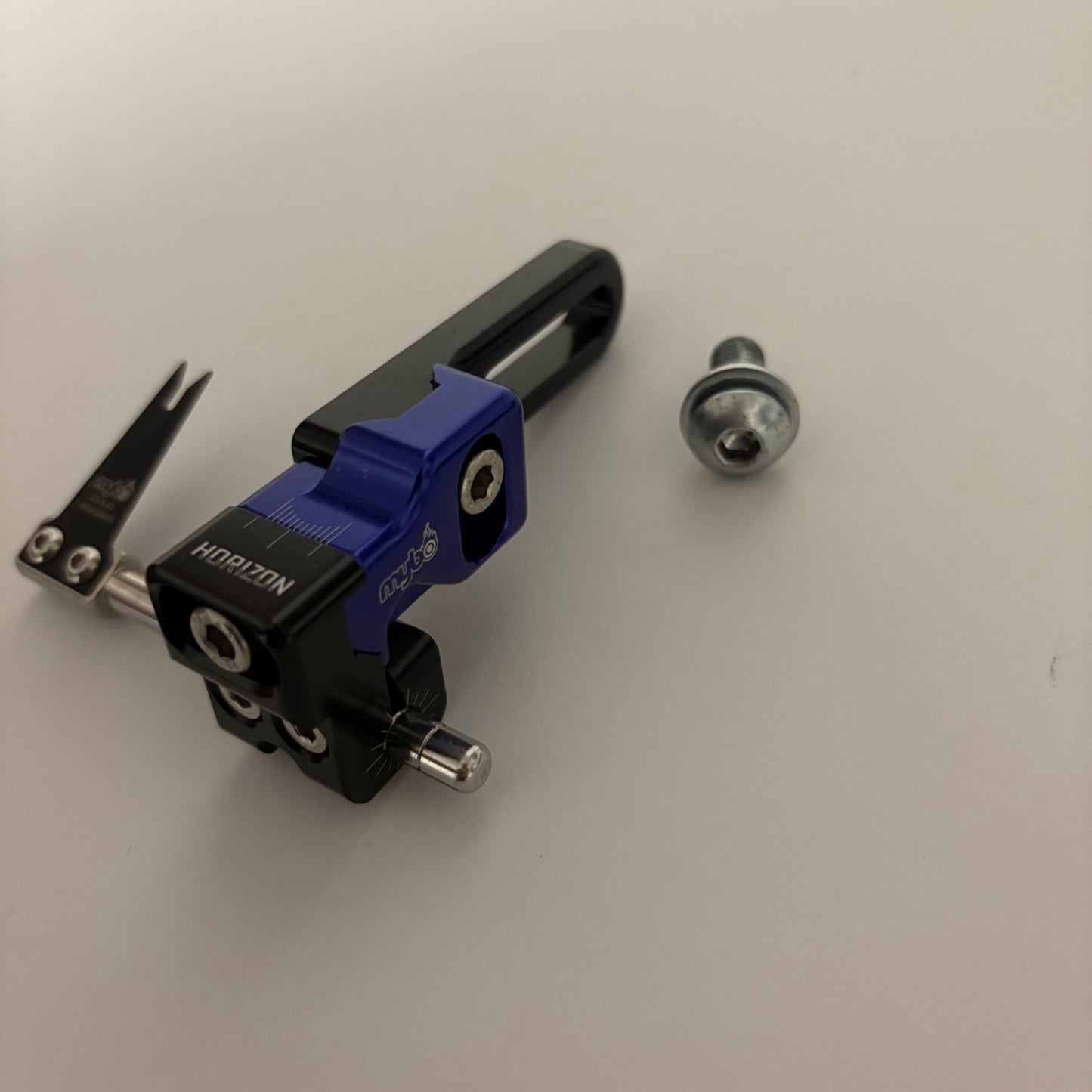 Mybo Horizon Compound Arrow Rest RH Purple - Used (#OR53)