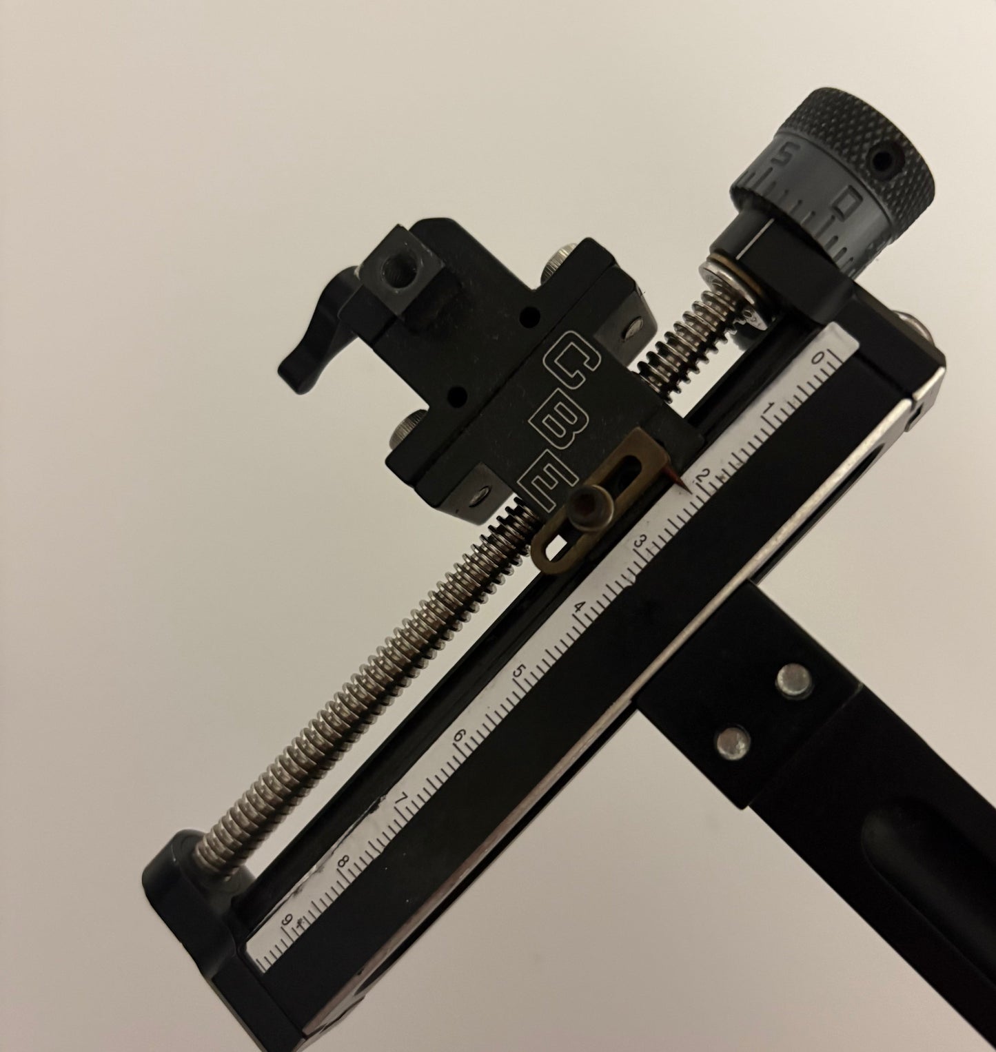 CBE Elite Target Compound Sight RH Black 9 inch - Used