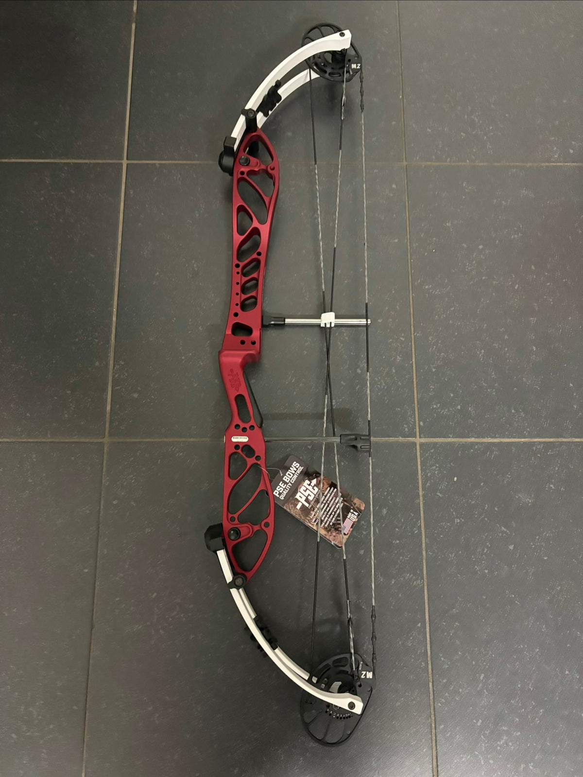 PSE Supra X 37 M2 Compound Bow RH Black Cherry 50-60 lbs - NEW