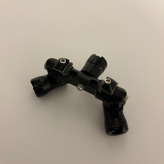 Axcel TriLock Double QD V-bar Including CenterLock QD - Used (#OG135)
