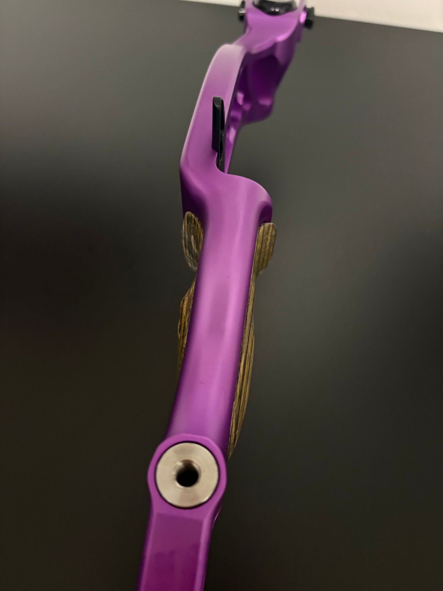 Hoyt Riser Faktor Formula RH Purple 25'' - Used