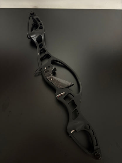 Hoyt Riser Prodigy XT Formula RH Black Out 25'' - Used