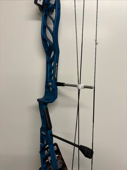 PSE Supra X 40 SE2 Compound Bow RH Navy Blue 40-50 lbs - NEW