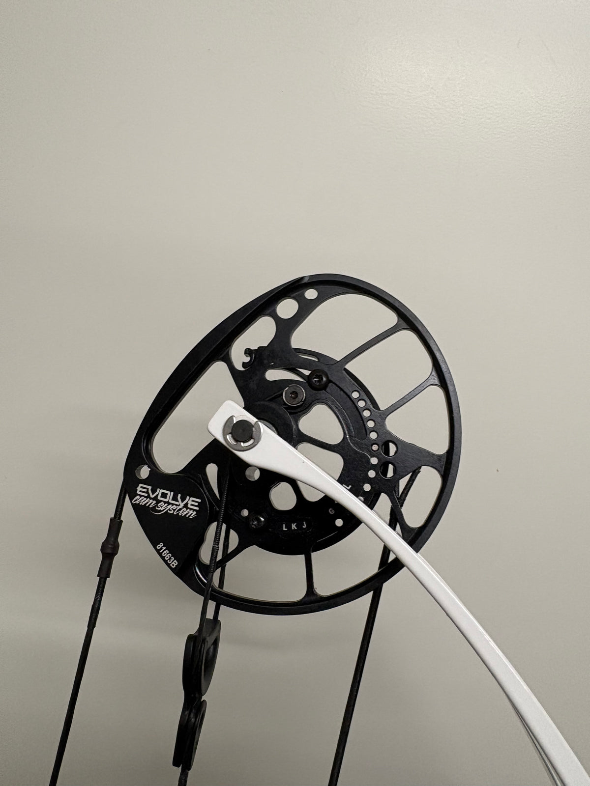 PSE Supra RTX 40 SE Compound Bow LH Navy Blue 50-60 lbs - Used