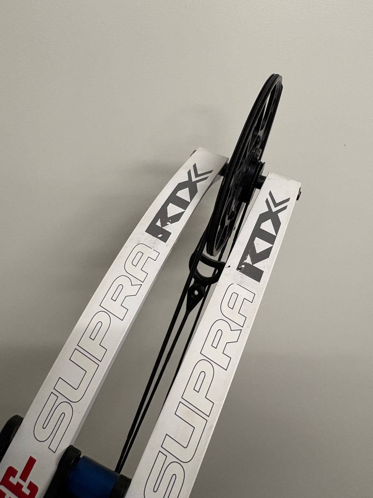 PSE Supra RTX 40 SE Compound Bow LH Navy Blue 50-60 lbs - Used