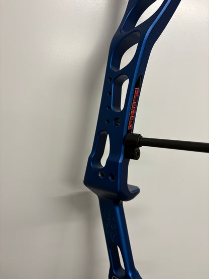 PSE Supra RTX 40 SE Compound Bow LH Navy Blue 50-60 lbs - Used