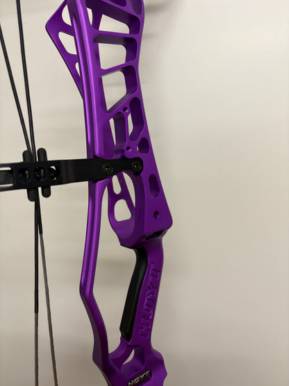 Hoyt HyperEdge Compound Bow RH Purple DFX #3 50-60 lbs - Used