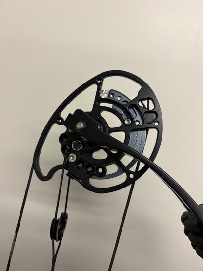 Mybo Revolution 37 Compound Bow LH Forest Green 50-60 R-cam - Used