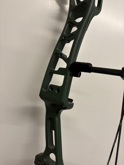 Mybo Revolution 37 Compound Bow LH Forest Green 50-60 R-cam - Used