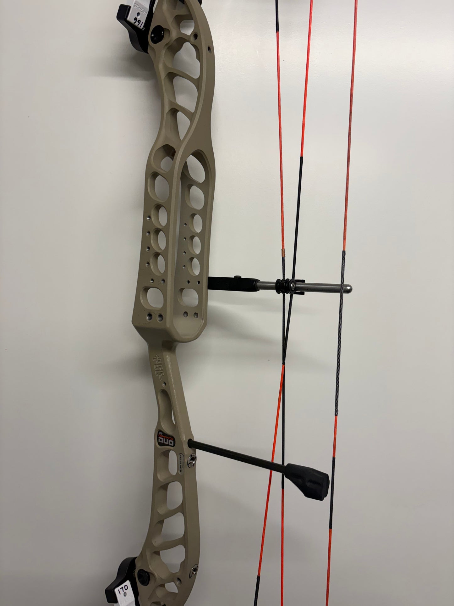 PSE Dominator Duo 40 SE2 Compound Bow RH/LH Tan 50-60 lbs - Used