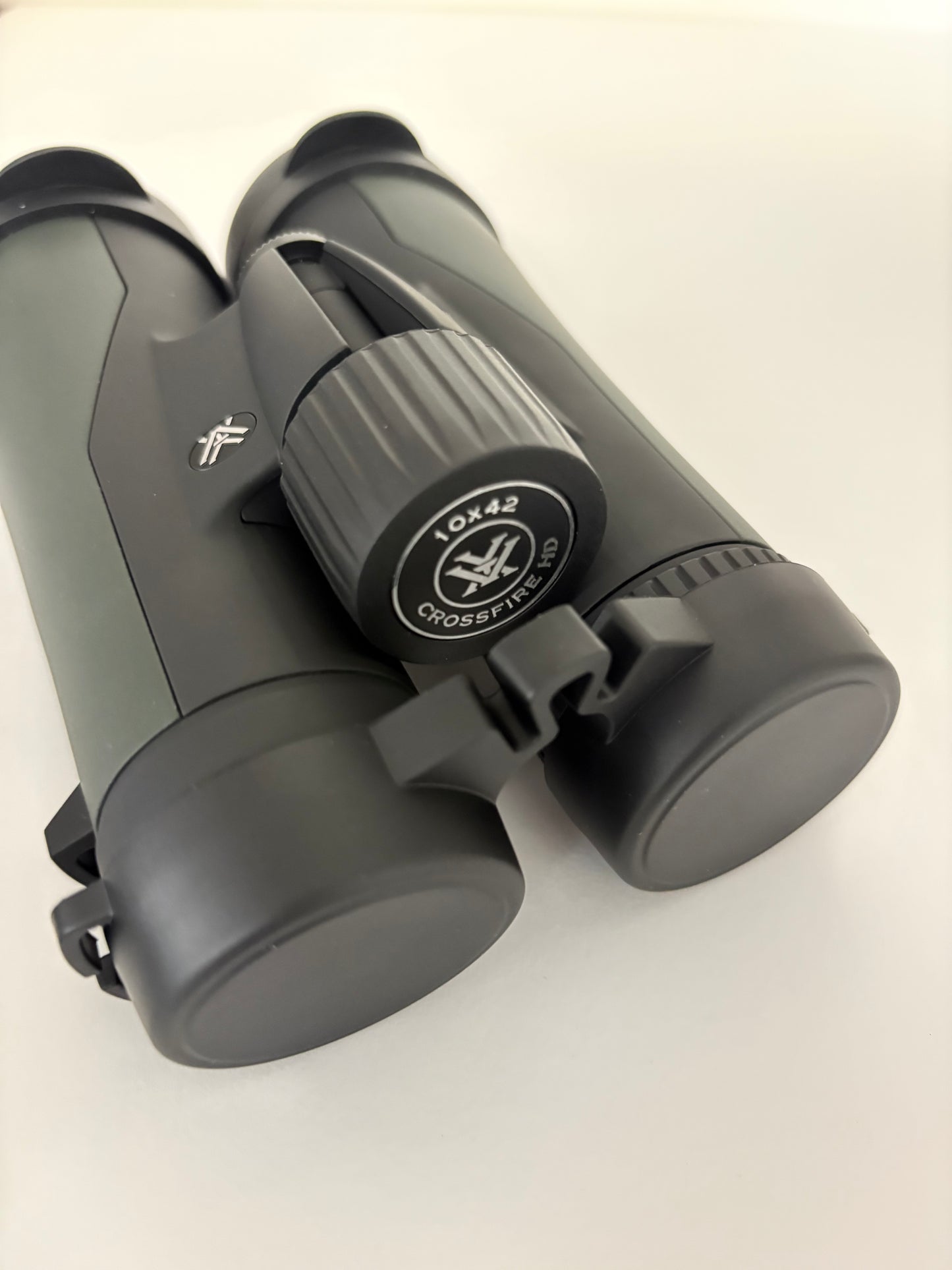 Vortex Crossfire HD 10x42 Binoculars Including Harness - Show Model