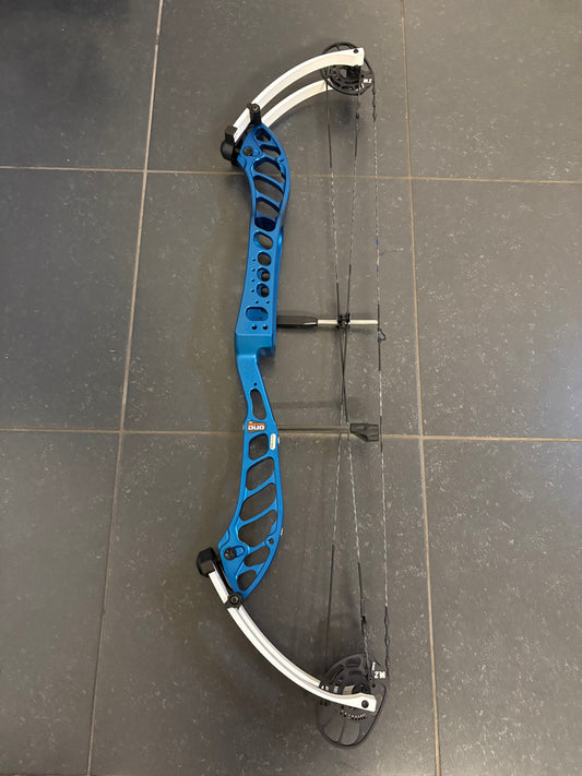 PSE Dominator Duo 38 M2 Compound Bow RH/LH Blue 50-60 lbs - Used