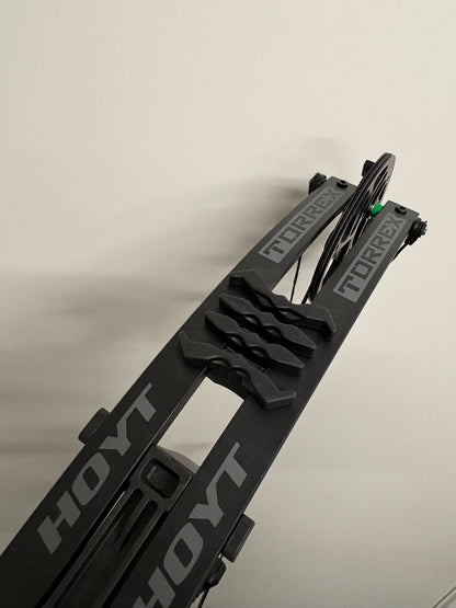 Hoyt Torrex Compound Bow RH Tomstone 60-70 lbs - Show Model