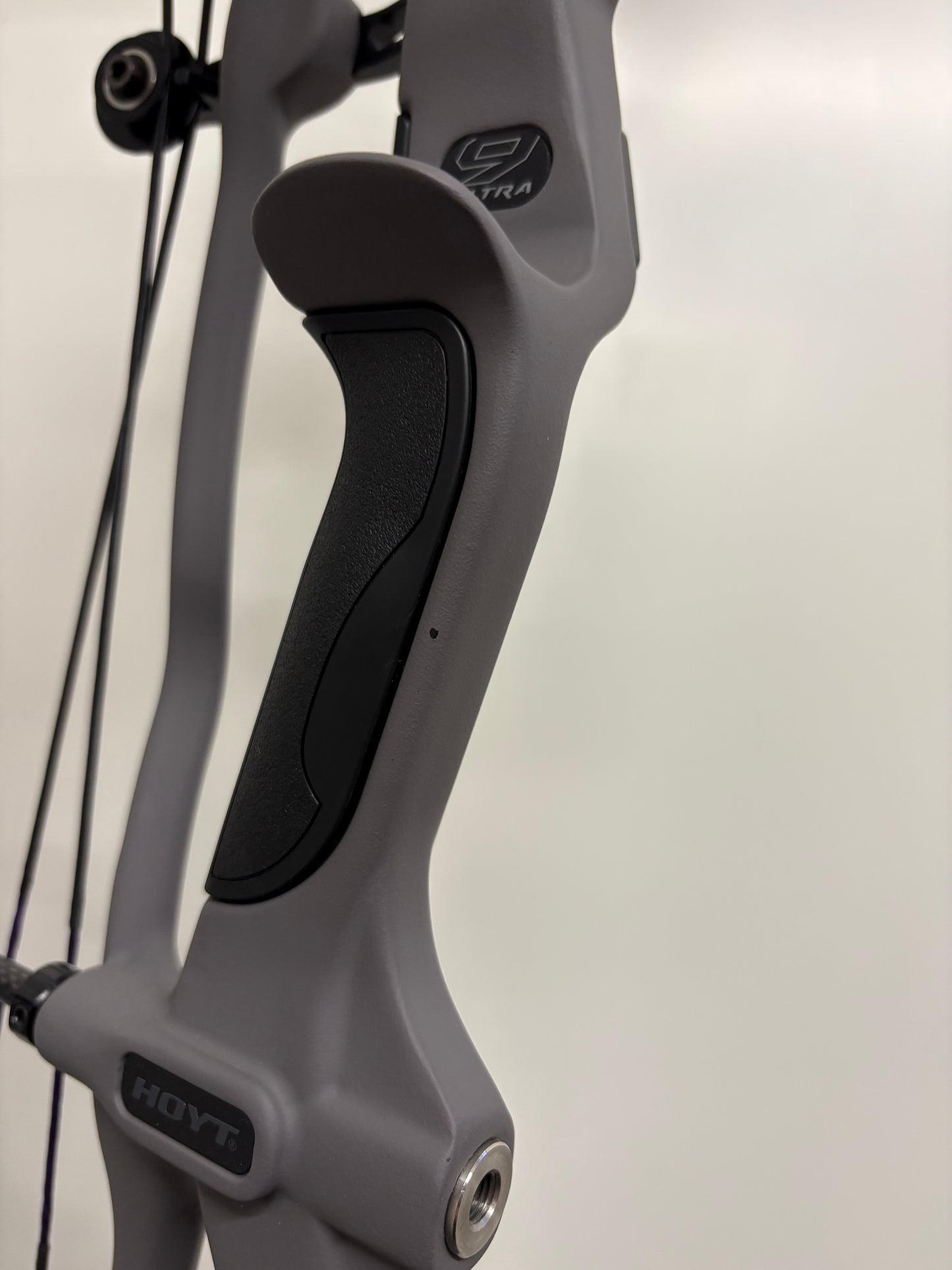 Hoyt Carbon RX9 Ultra Compound Bow LH Tombstone 60-70 lbs - Show Model (1.1)