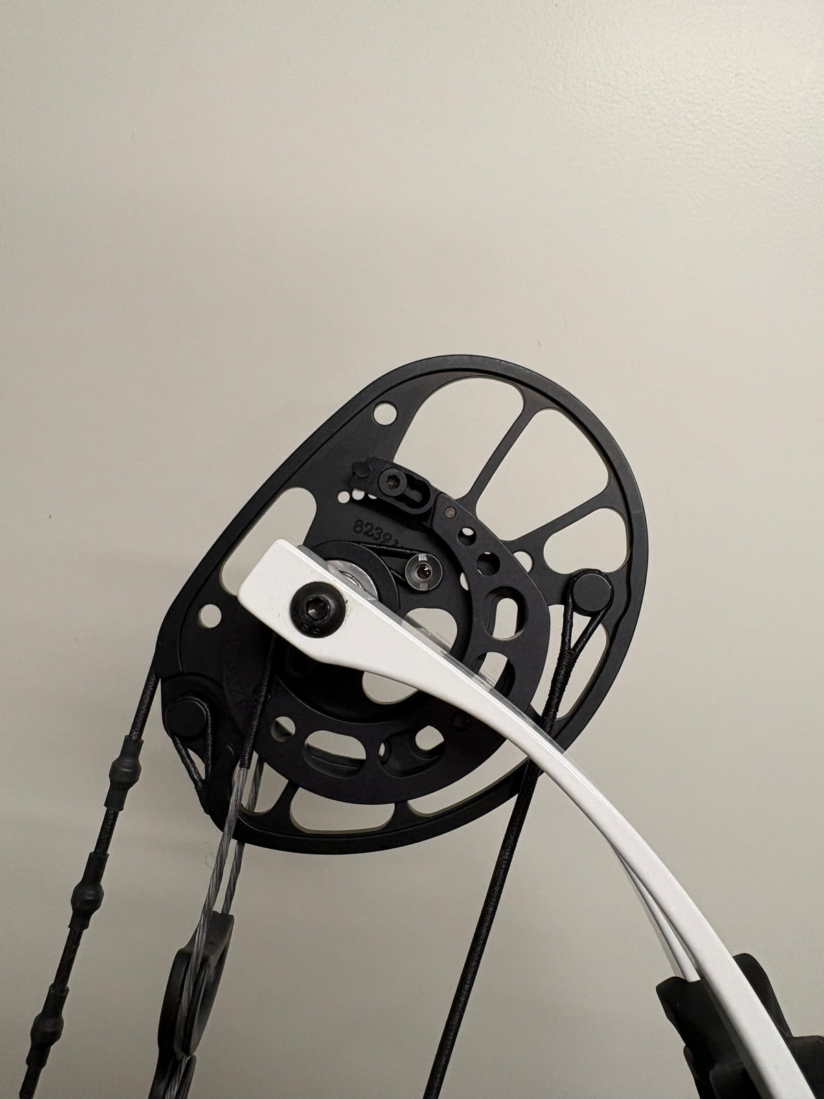 PSE Supra X 37 M2 Compound Bow RH Purple 50-60 lbs - NEW
