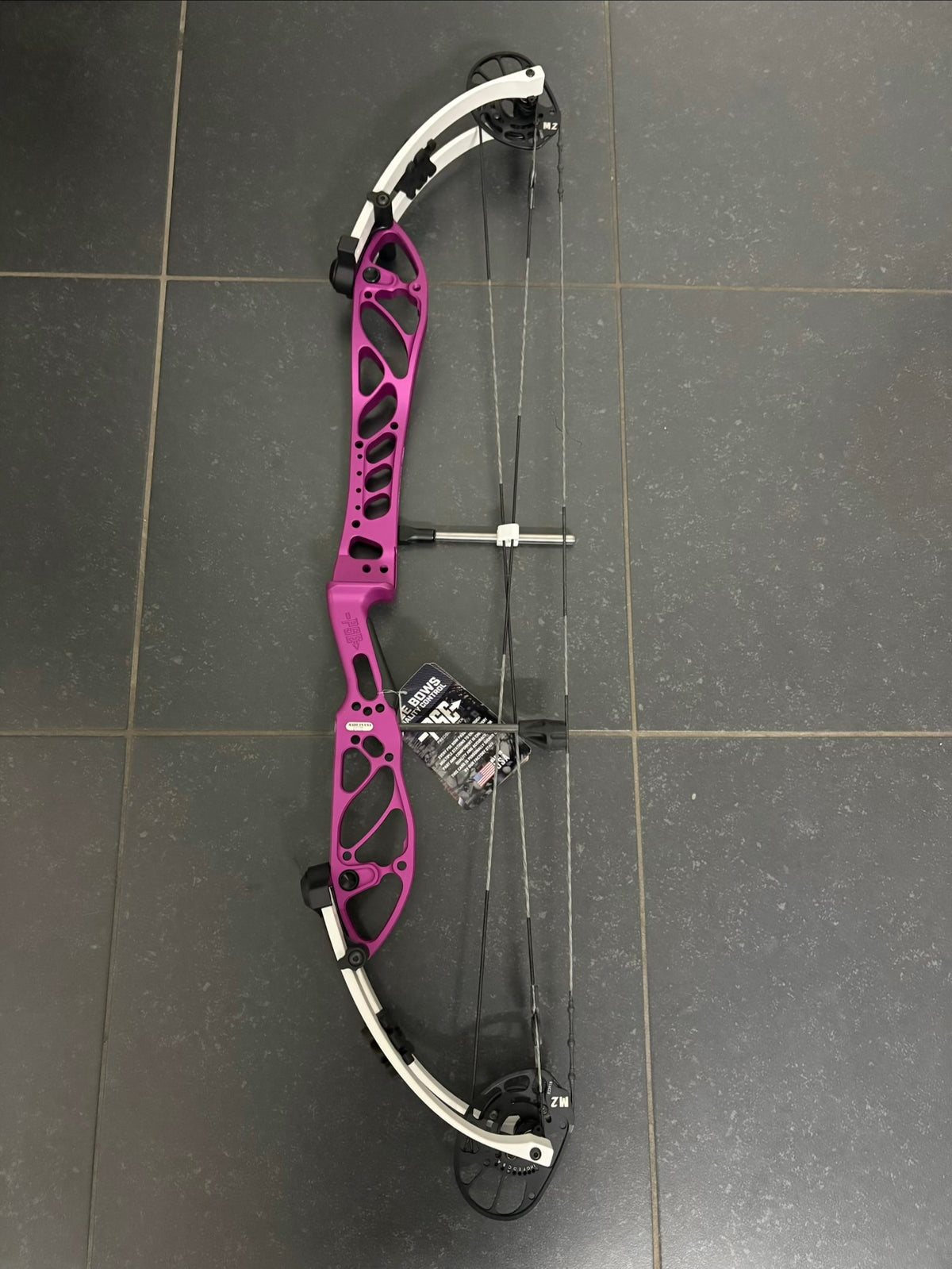 PSE Supra X 37 M2 Compound Bow RH Purple 40-50 lbs - NEW