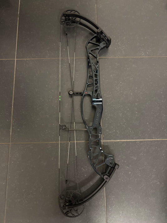 Hoyt Concept X 37 Compound Bow LH Blue on Black 50-60 lbs - Used