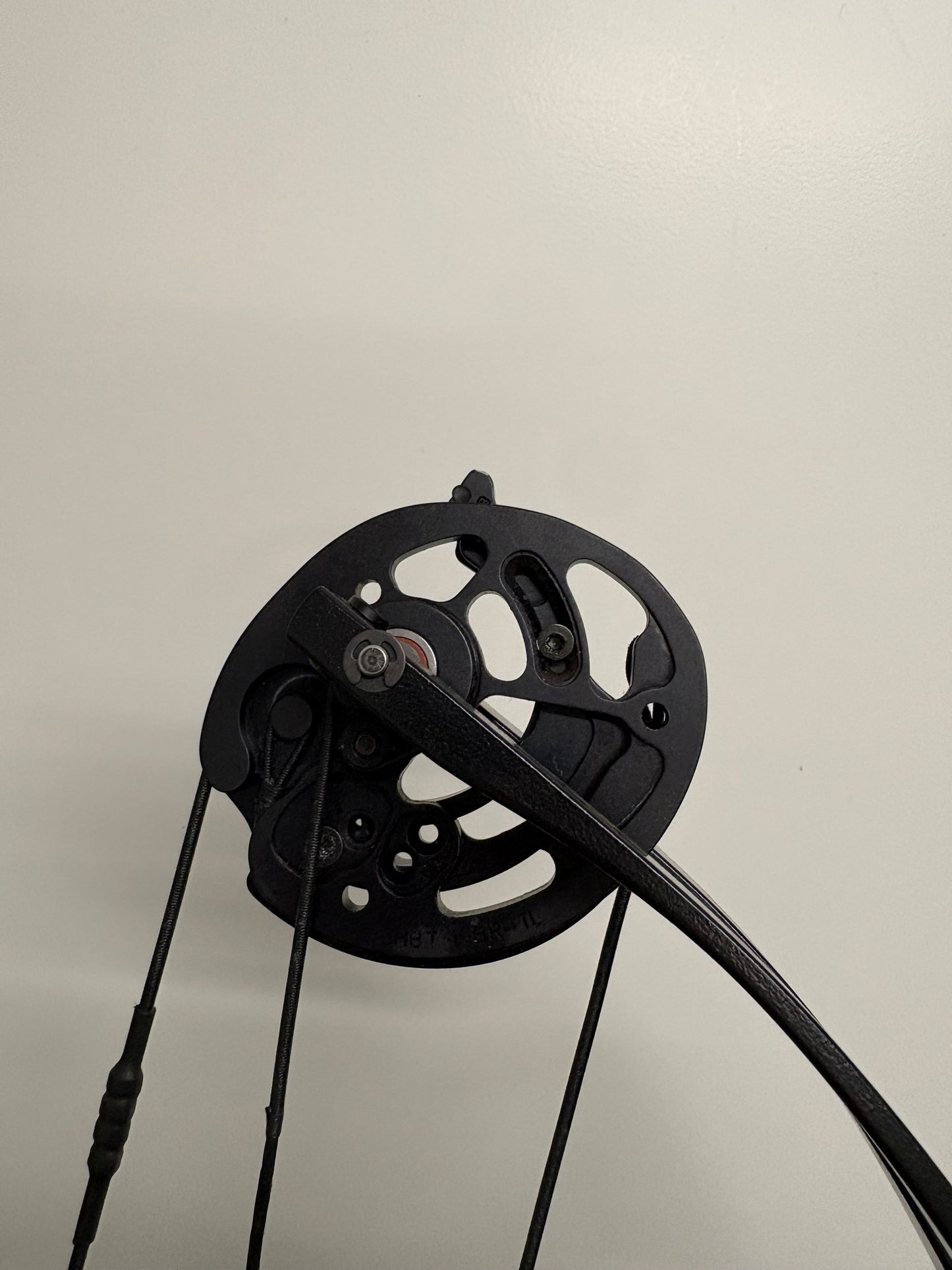 Hoyt Stratos 36 Compound Bow LH Slate HBT #1 40-50 lbs - Used