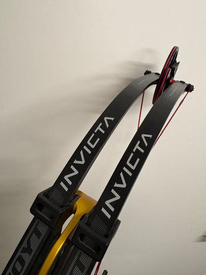 Hoyt Invicta 37 Compound Bow LH Gold SVX #2 50-60 lbs - Used (#1.1)