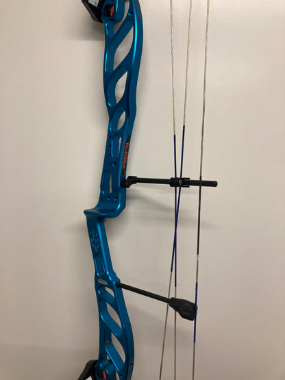 PSE Supra RTX 40 EM Compound Bow RH Blue 50-60 lbs - Used
